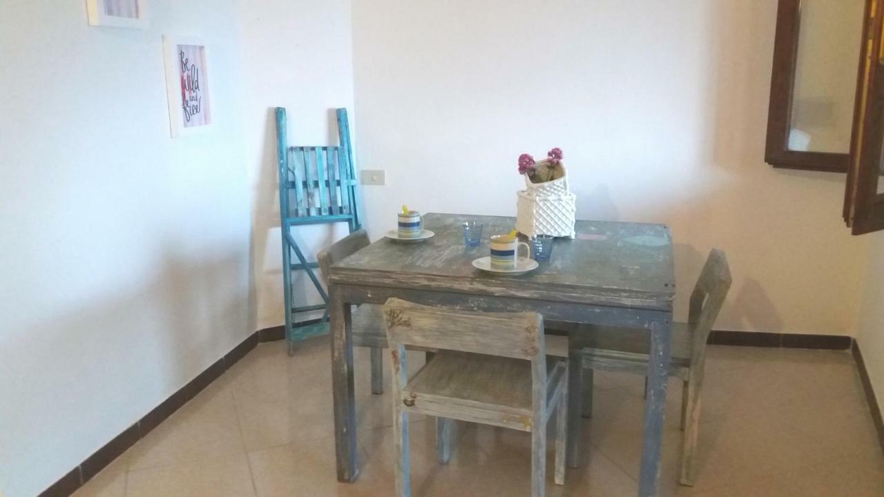 Appartamento Fronte Mare Santa Teresa Gallura Kültér fotó
